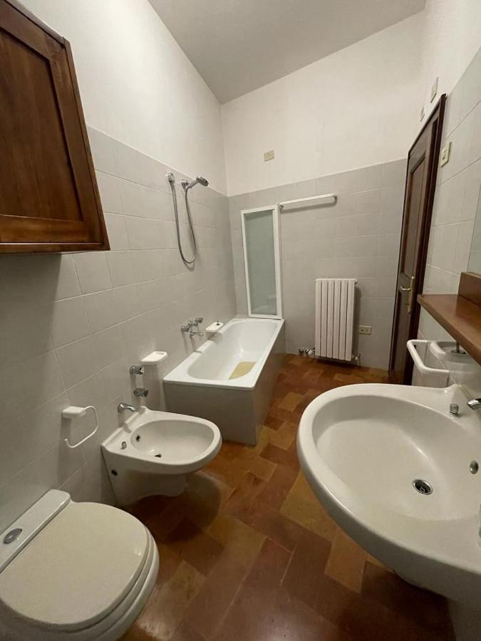 Apartamento Casa Dei Lecci Foligno Exterior foto